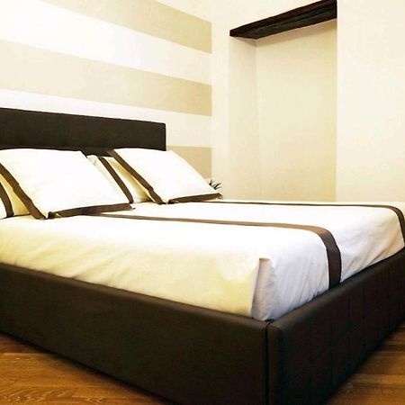 Ventuno - Modern Apartment - Country & Lake โลเวเร ภายนอก รูปภาพ