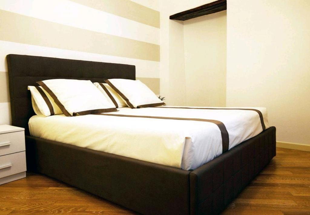 Ventuno - Modern Apartment - Country & Lake โลเวเร ภายนอก รูปภาพ